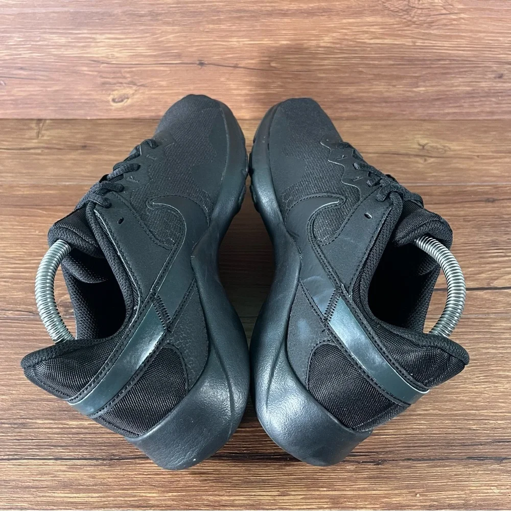 Nike Legend Essential 2 Training Shoes Athletic Sneakers Women’s Size 10‎
